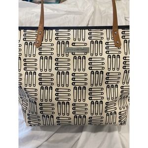 Petunia pickle bottom diaper bag tote safty pin theme measuments in photos